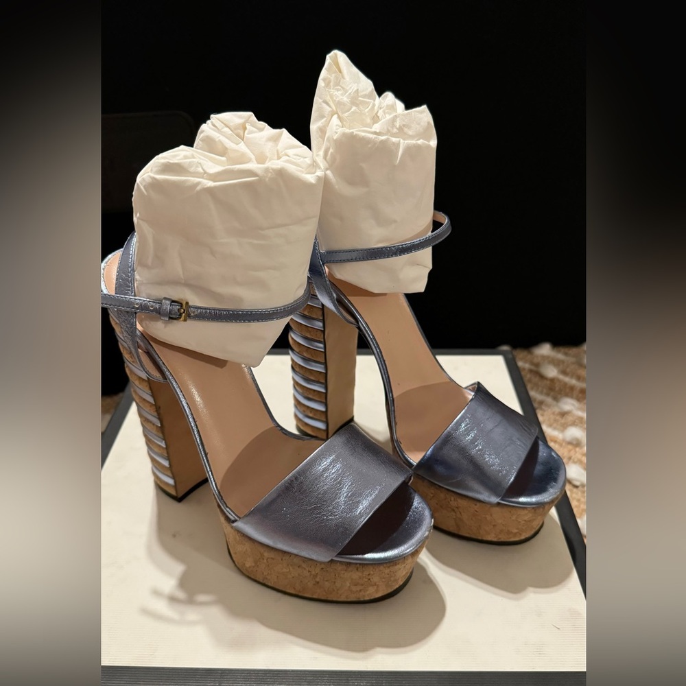 Gucci heels size 6.5